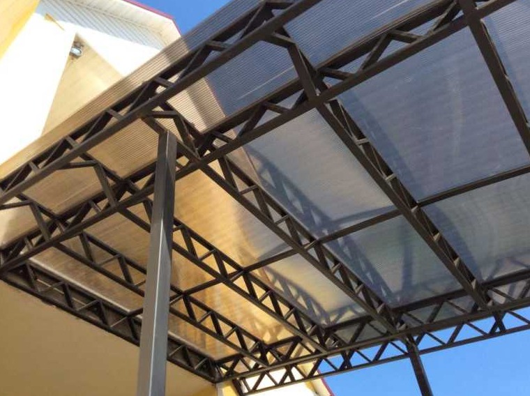 Навес, металлоконструкция